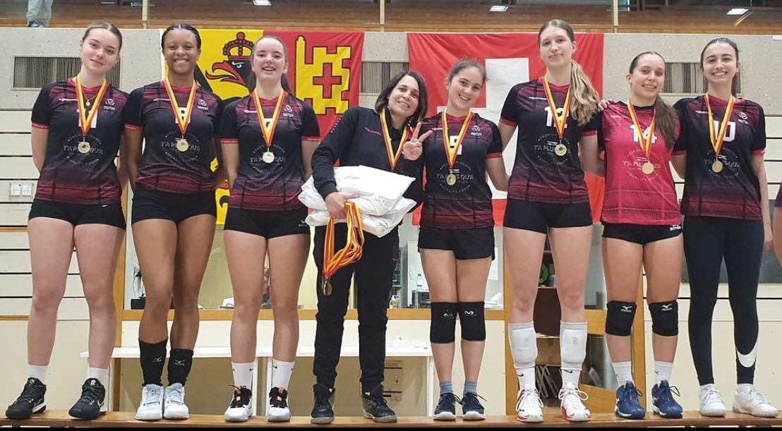 Les U19 Championnes Genevoises 2023 !